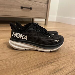 Hoka Clifton 9 Running Shoes